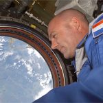 Phi hành gia lỡ gọi 911 từ ngoài vũ trụ khiến NASA náo loạn