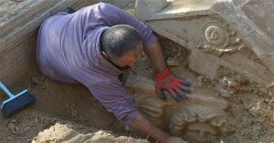 Theo dõi tội phạm, phát hiện mộ cổ 2.300 năm và “kho báu” gây choáng váng