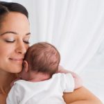 Giọng phụ nữ trầm hơn sau khi sinh