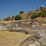 Kim tự tháp lớn nhất thế giới dưới chân nhà thờ Mexico