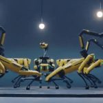 Kinh ngạc nhìn dàn robot nhảy múa uyển chuyển theo điệu nhạc