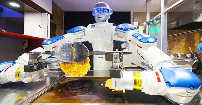 Nhật Bản: Robot cũng biết làm sushi, rán bánh xèo