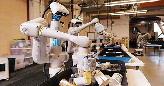 Google đạt được bước tiến trong huấn luyện robot văn phòng