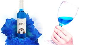 Rượu vang xanh đầu tiên trên thế giới