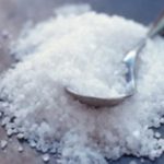 Hạn chế ăn mặn từ khi còn trẻ giúp giảm bệnh tật