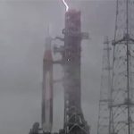 Sét đánh trúng tên lửa của NASA trong chuyến bay thử nghiệm