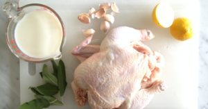 Điều gì xảy ra nếu bạn uống sữa khi ăn thịt gà?