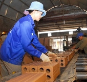 Hà Nội sản xuất gạch ngói theo công nghệ tiên tiến