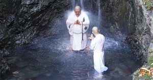 Takigyo – Thiền định dưới thác nước