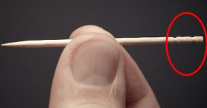 Vì sao người Nhật dùng tăm xong lại bẻ đuôi tăm?
