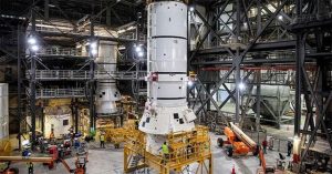 NASA bắt đầu lắp ráp tên lửa mạnh nhất hành tinh