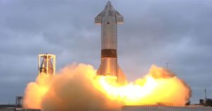 Tàu không gian của SpaceX hạ cánh thành công sau nhiều thử nghiệm thất bại
