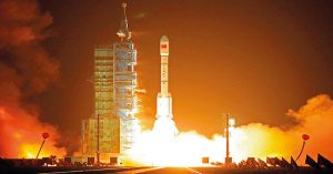 SpaceX phóng và thu hồi thành công tên lửa đẩy Falcon 9