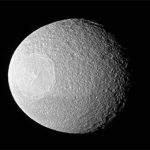 Lộ ảnh mới về mặt trăng “đồng tử” Tethys của Sao Thổ
