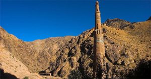 Tháp giáo đường 800 năm tuổi tại Afghanistan đứng trước nguy cơ bị đổ sập