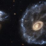 NASA công bố ảnh đẹp của thiên hà “Bánh xe ngựa”
