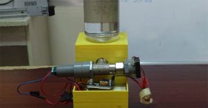 Sinh viên làm thiết bị phát hiện methanol trong rượu