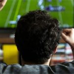 Thức khuya mùa World Cup: Làm sao để vẫn ngủ khỏe, dậy sớm và tỉnh táo cả ngày?