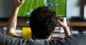 Thức khuya mùa World Cup: Làm sao để vẫn ngủ khỏe, dậy sớm và tỉnh táo cả ngày?