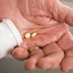 Đại học Harvard: Hàng triệu người đang tốn công uống thuốc aspirin để phòng bệnh tim
