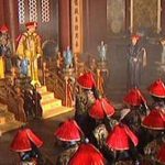 Trong các buổi thượng triều kéo dài nhiều giờ liền, nếu chẳng may mót đi vệ sinh, quan lại phong kiến thời xưa sẽ phải “xử lý” thế nào?