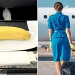 Vì sao tiếp viên hàng không thường mang một quả chuối lên máy bay?