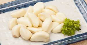 Tác hại khi ăn quá nhiều tỏi và tỏi sống