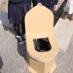 Phát minh “toilet khẩn cấp” của học sinh Nhật Bản