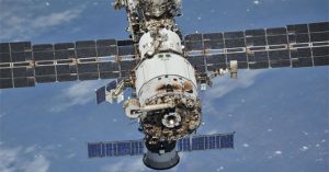 Phi hành đoàn Nga phát hiện vết nứt mới trên module của ISS