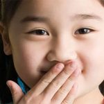 Các nhà khoa học giải thích tại sao chúng ta bị nấc