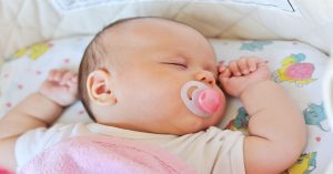 Làm gì khi trẻ có tật nghiến răng?