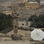Ai Cập công bố hai tượng pharaoh khổng lồ