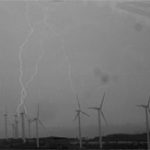 Hé lộ khả năng tạo sét đáng sợ của turbine gió