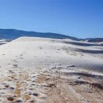 Tuyết phủ trắng sa mạc Sahara trong thời tiết -2 độ C