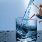 Cơ thể sẽ phản ứng thế nào khi bạn uống quá nhiều nước?