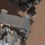Robot phát hiện vật thể lấp lánh trên sao Hỏa