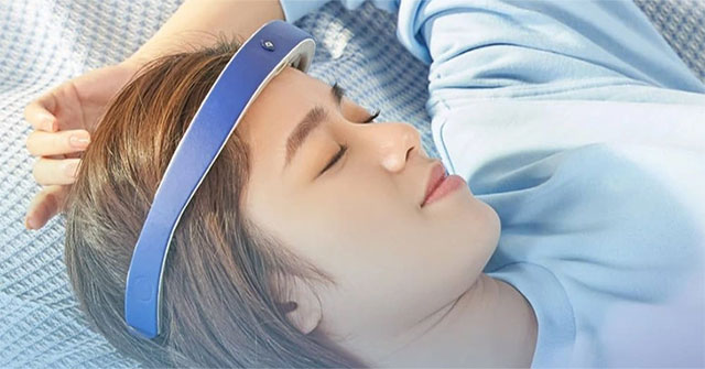Thiết bị đeo tích hợp AI giúp “ru” người khó ngủ