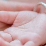 Đeo vòng tay bạc có giúp tránh gió và giải độc không?