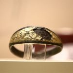 Anh nông dân bất ngờ phát hiện vòng tay bằng vàng 3.300 năm tuổi của nền văn minh Hittite