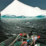 Canada: Khai thác nước sạch từ núi băng trôi