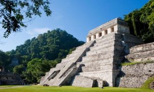 Giải mã thành công hình chạm trổ trên mộ Vua Pakal