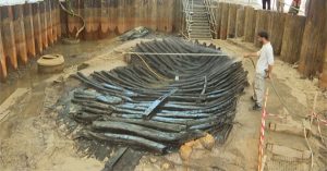 Các nhà khảo cổ Pháp cố gắng giải mã xác tàu đắm bí ẩn 1.300 năm tuổi