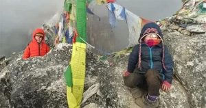 Bé gái 4 tuổi lập kỷ lục người trẻ nhất tới Everest Base Camp
